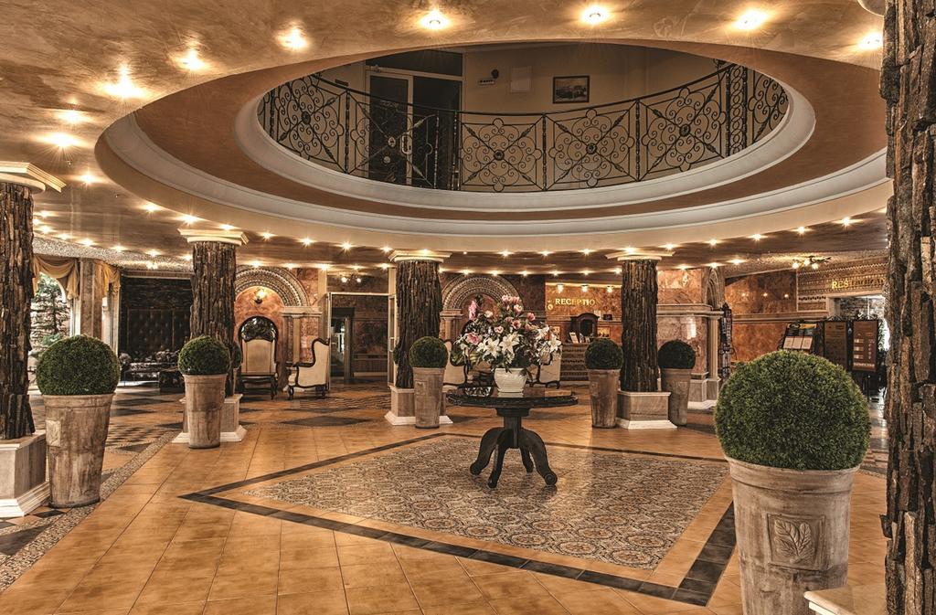 Andalucia Beach Hotel Elenite Exterior photo