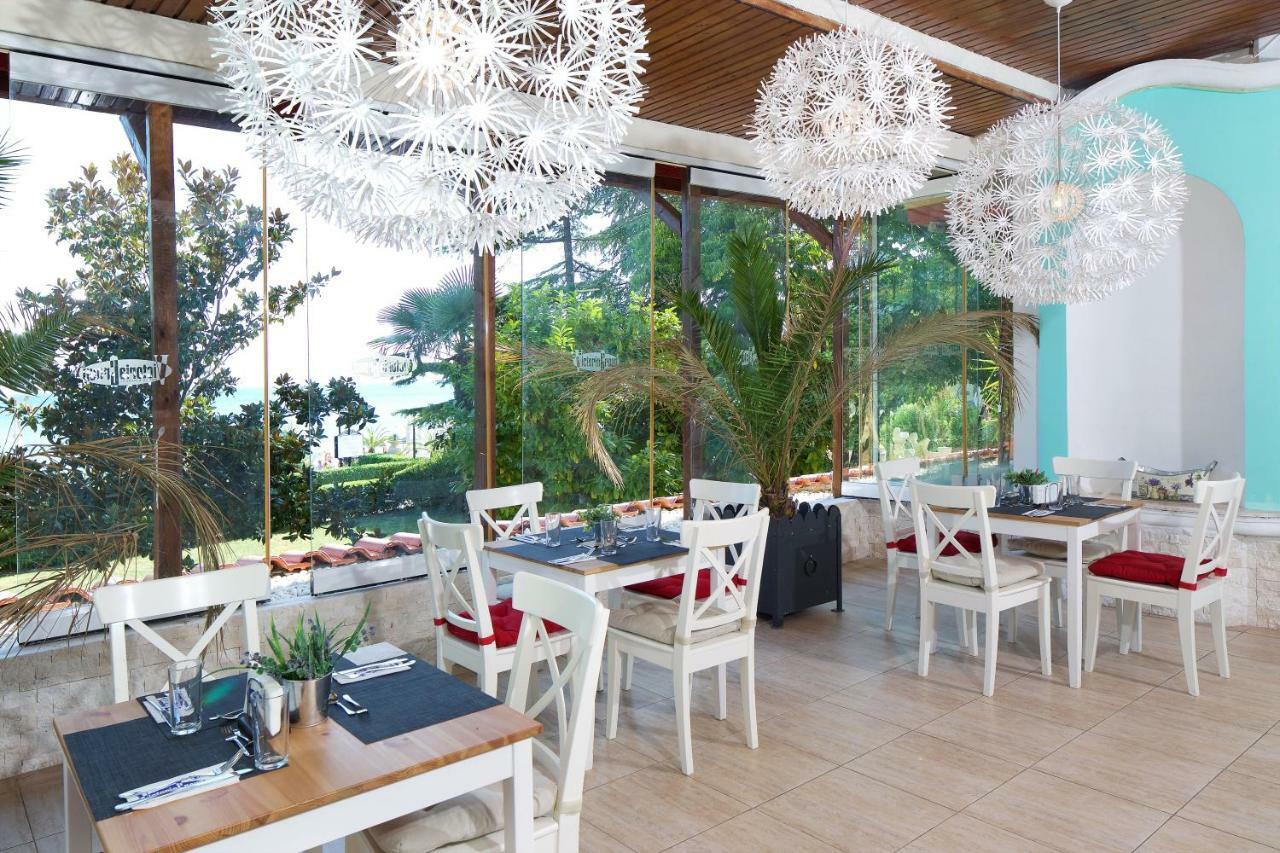 Andalucia Beach Hotel Elenite Exterior photo